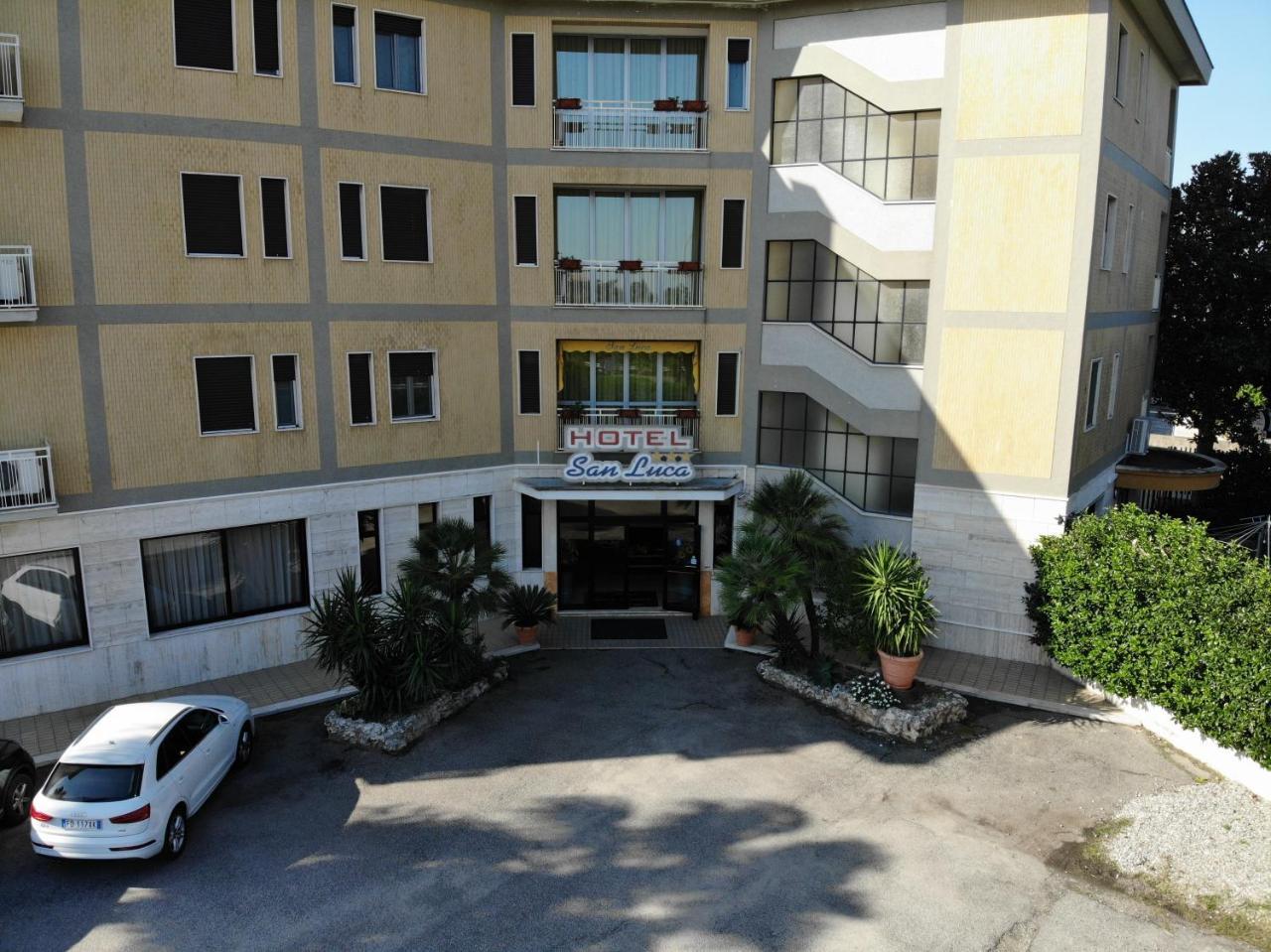 Hotel San Luca Росано Екстериор снимка